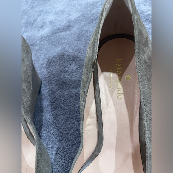 Kate Spade Wedge Heels - Gray Slightly Green Suede w/ Fringe Bow - Picture 14 of 15